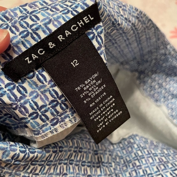 Euc Zac and Rachel blue patterned golf skort size 12 - Picture 2 of 7